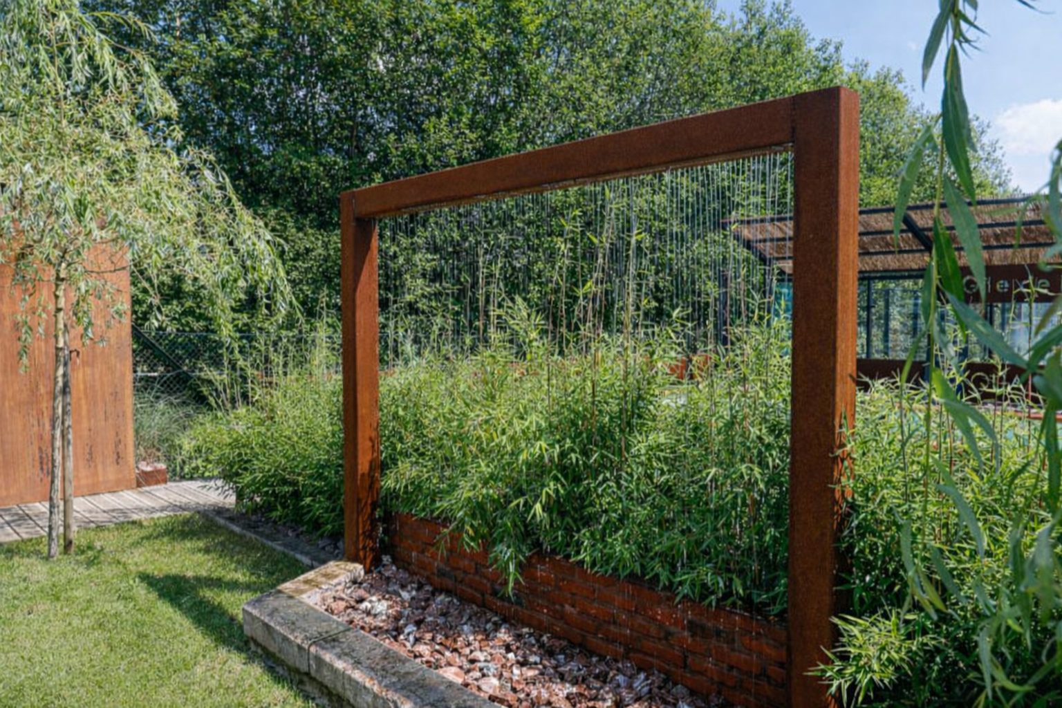 Jardin et claustra en bois